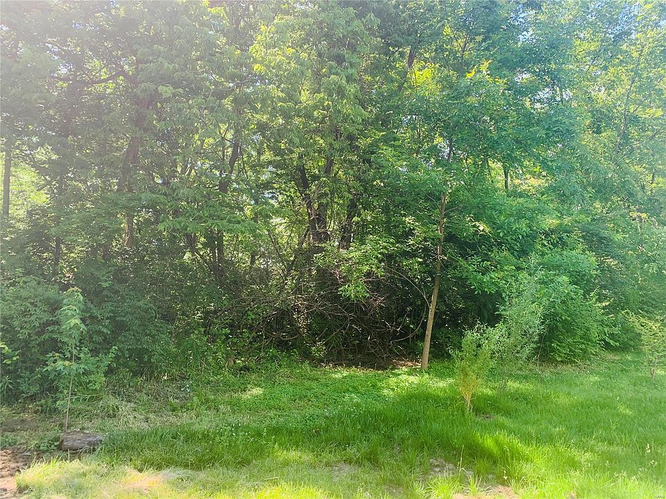 1st image of 401 Spears St