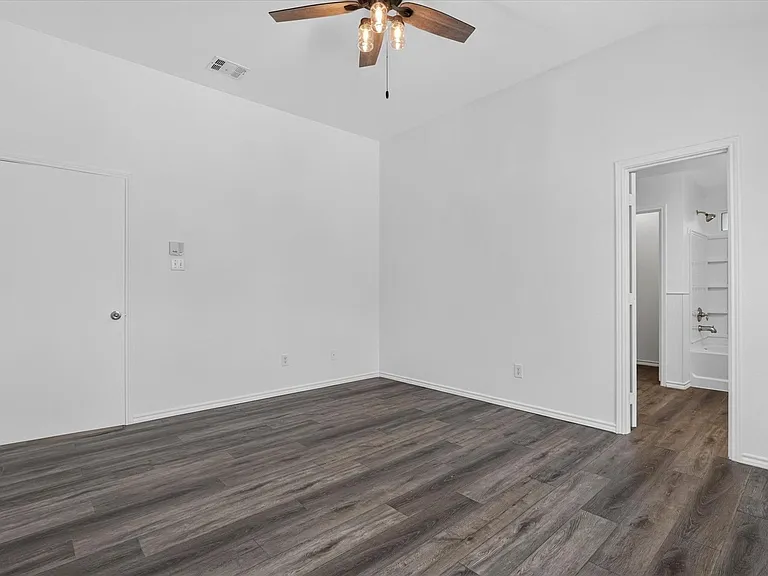 9324 Warren Dr — Photo 16