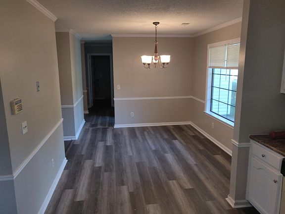 4th image of 4544 Sunnyslope Dr