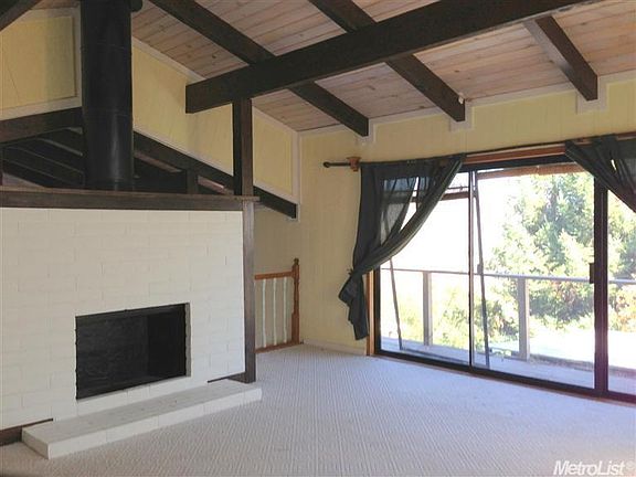 5th image of 485 Guadalupe Dr