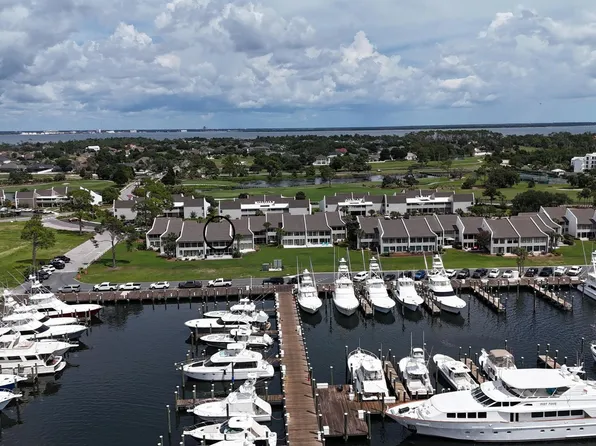4726 Bay Point Rd #4204, Panama City, FL 32408