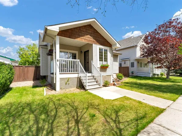 1030 S 5th St SE, Medicine Hat, AB T1A 8T5