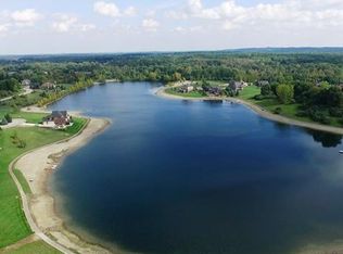1769 Kriss Xing, Brighton, MI