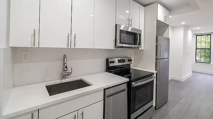 Rented by The Agency | media 15