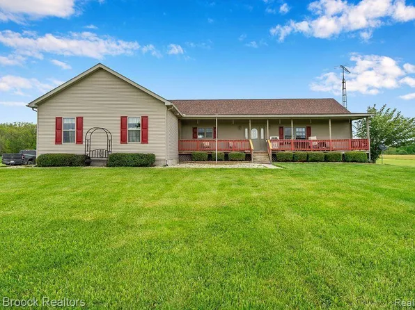 8661 Turner Rd, Imlay City, MI 48444