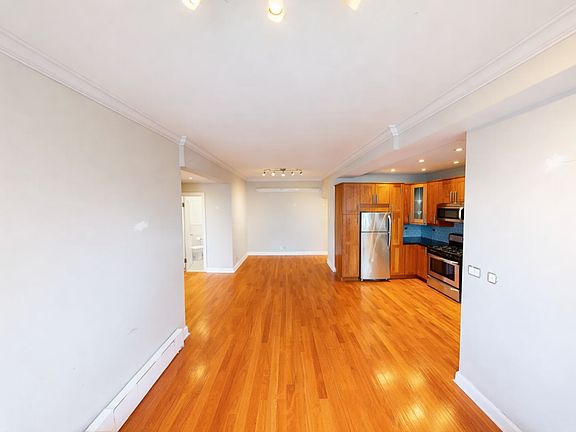 5th image of 780 Riverside Dr #1P