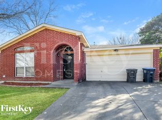 10913 Ives St, Fort Worth, TX 76108