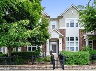 4048 Gabrielle Ln, Aurora, IL 60504