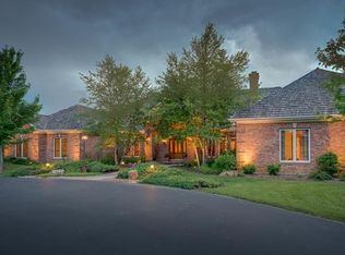 20 N Buckley Rd, Barrington Hills, IL 60010