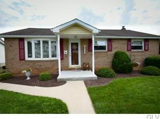 910 E Lynnwood St, Allentown, PA 18103