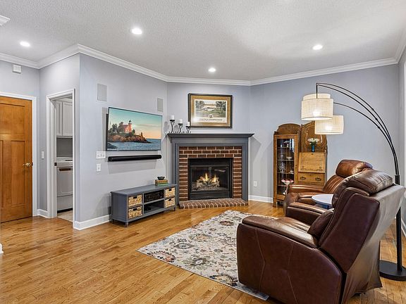 4th image of 17448 Haralson Dr