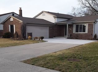 4965 Bruner Dr, Sterling Heights, MI 48310