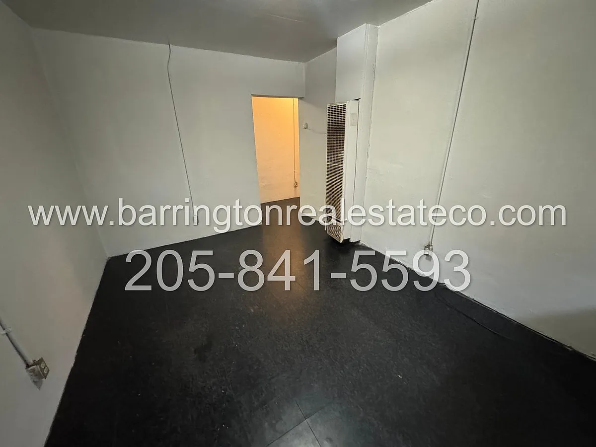 Building Photo - 337 Iota Ave S #B