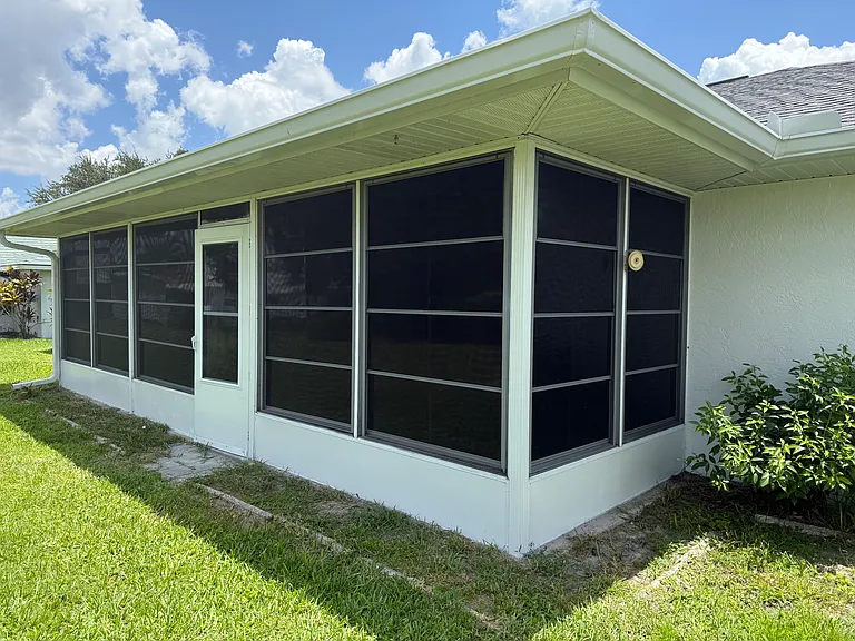 Outside picture of screened patio