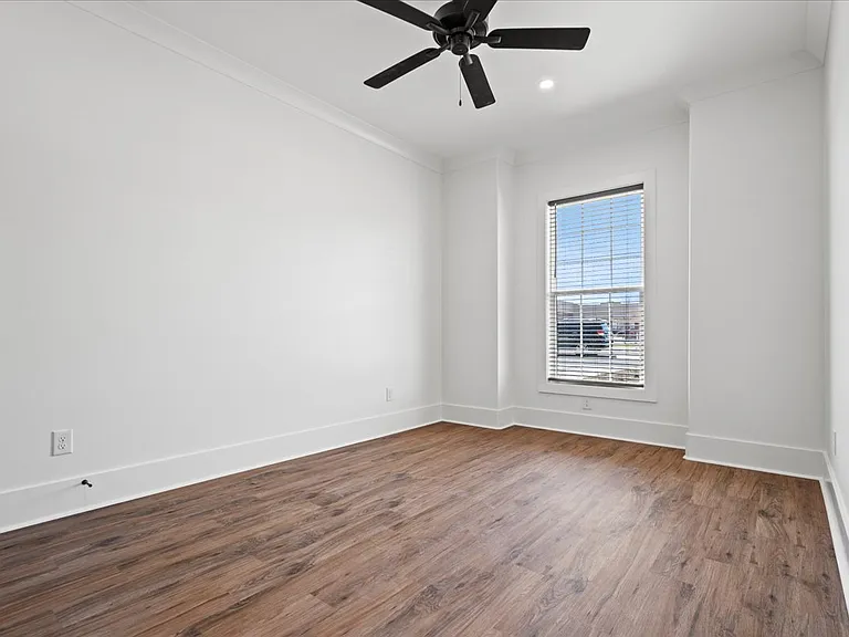 1308 Twelve Oaks Ln #1 — Photo 4