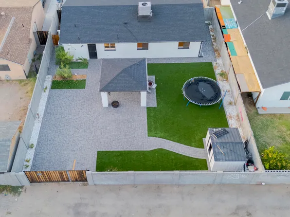 251 W DESERT Drive, Phoenix, AZ 85041