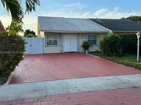 842 SW 89th Ave #A, Miami, FL 33174