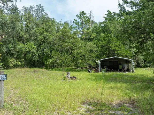 979 NE Lantana Rd, Branford, FL 32008