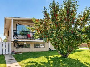 7731 N 47th Ave NW, Calgary, AB T3B 1Y9