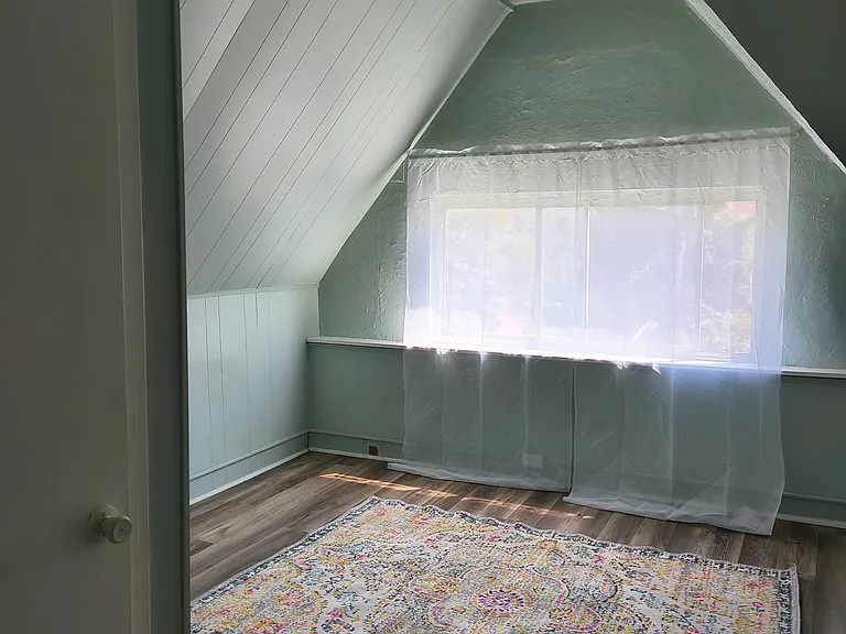 352 S Aiken Ave #4 — Photo 5