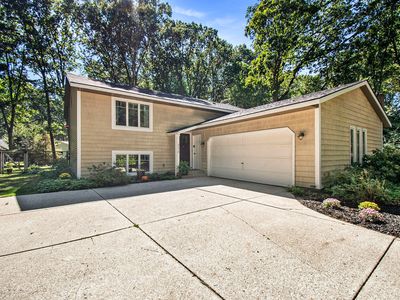 2170 Eagle Blvd, Holland, MI, 49424