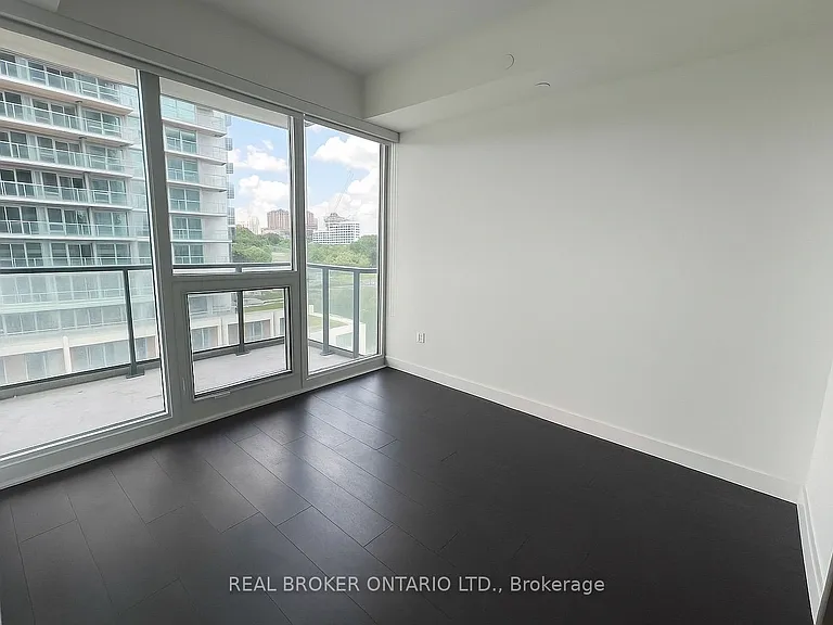 85 McMahon Dr #1008 — Photo 3