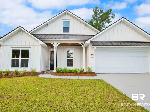 404 Scarlett Ave, Fairhope, AL 36532