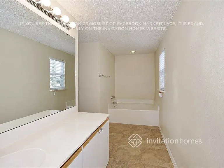 6702 Lorain St — Photo 15