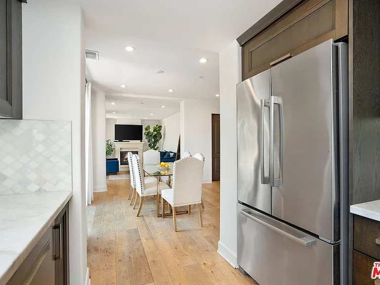10523 Ashton Ave #301 — Photo 12