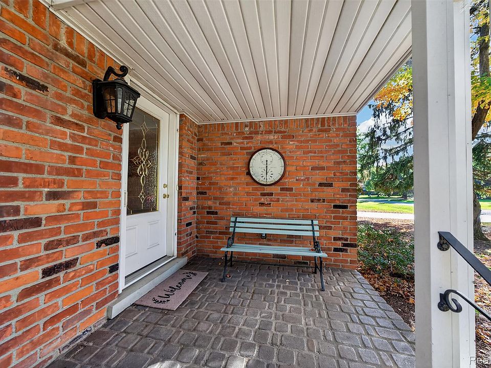 5533 Priory Ln, photo 2