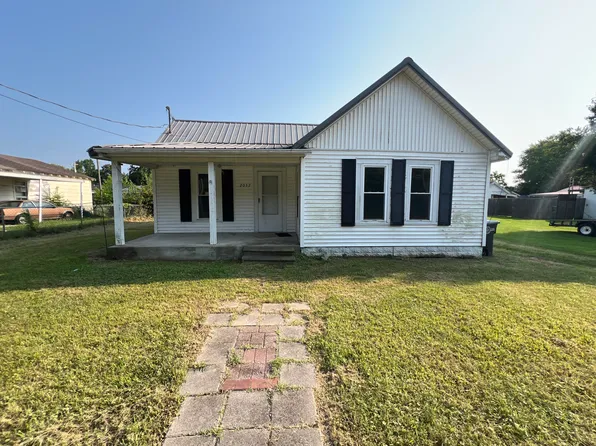 2032 Center St, Paducah, KY 42003