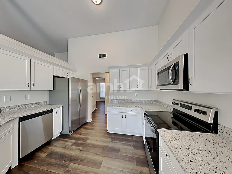 2383 Bethany Dr — Photo 3