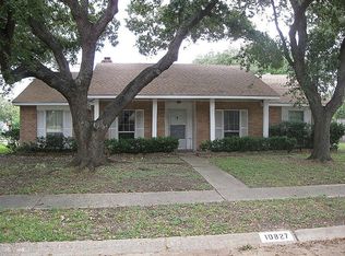 10827 Radford Ln, Houston, TX 77099