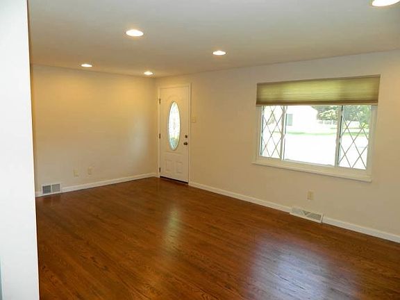 Re-Surfaced Hard Wood Flooring