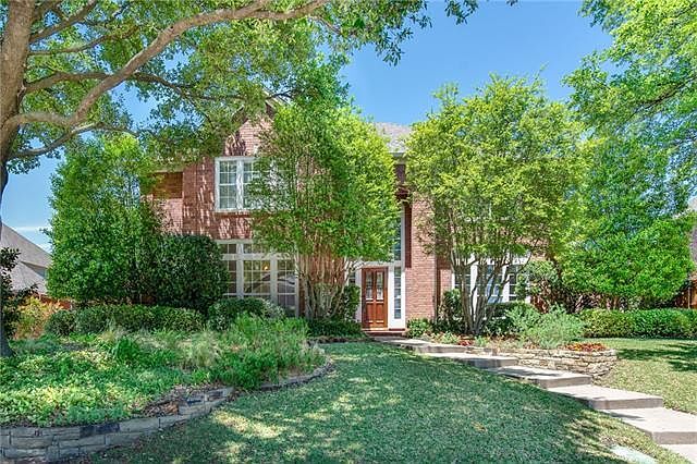 1st image of 2105 Bluebonnet Dr