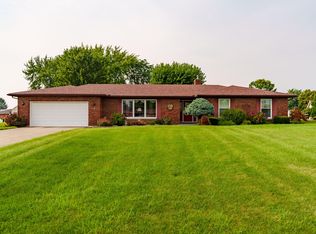 106 Karen Ct, Botkins, OH 45306