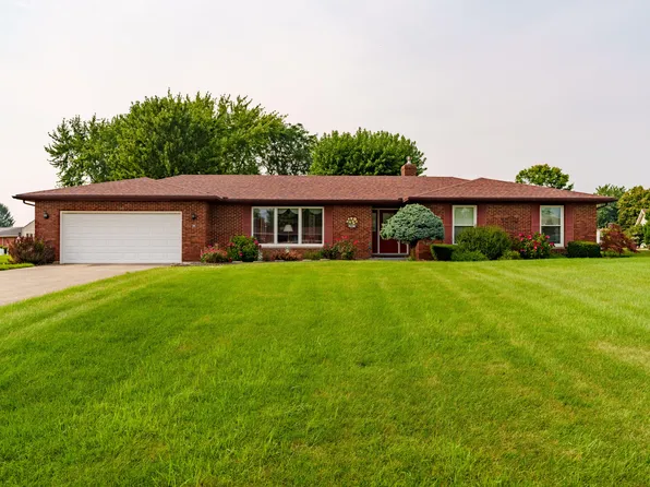 106 Karen Ct, Botkins, OH 45306