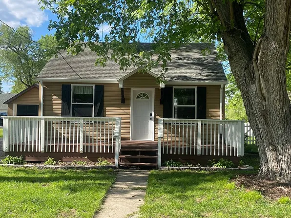 217 W Elm St, Tremont, IL 61568