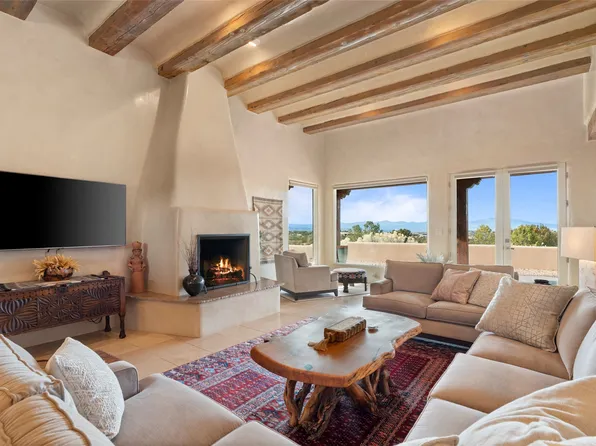 73 Paseo Del Paisano, Santa Fe, NM 87506