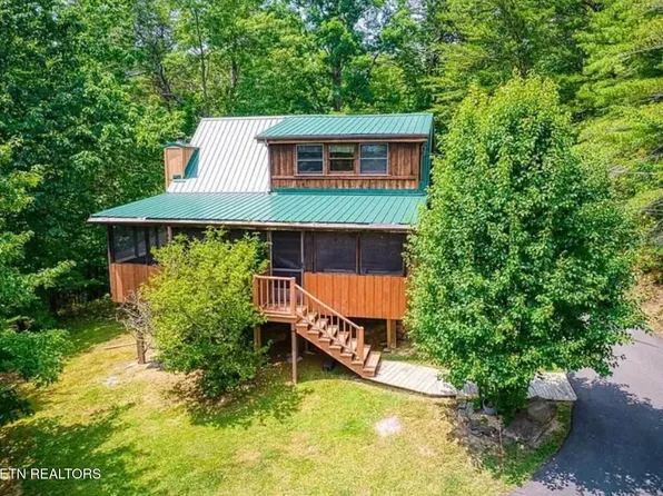 2308 Summer Ln, Sevierville, TN 37876
