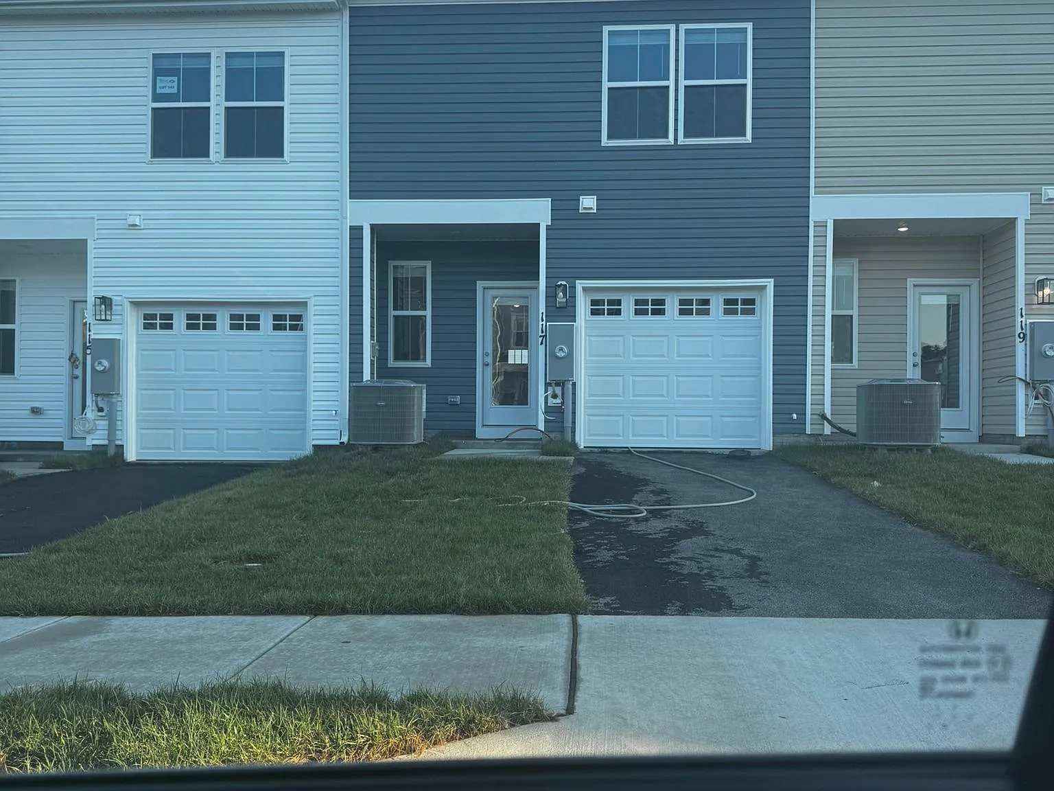 3 bed, 1509 sqft, $2,200 — Photo 2