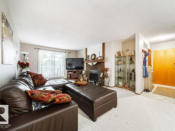 4th image of 6212 180th St NW #307