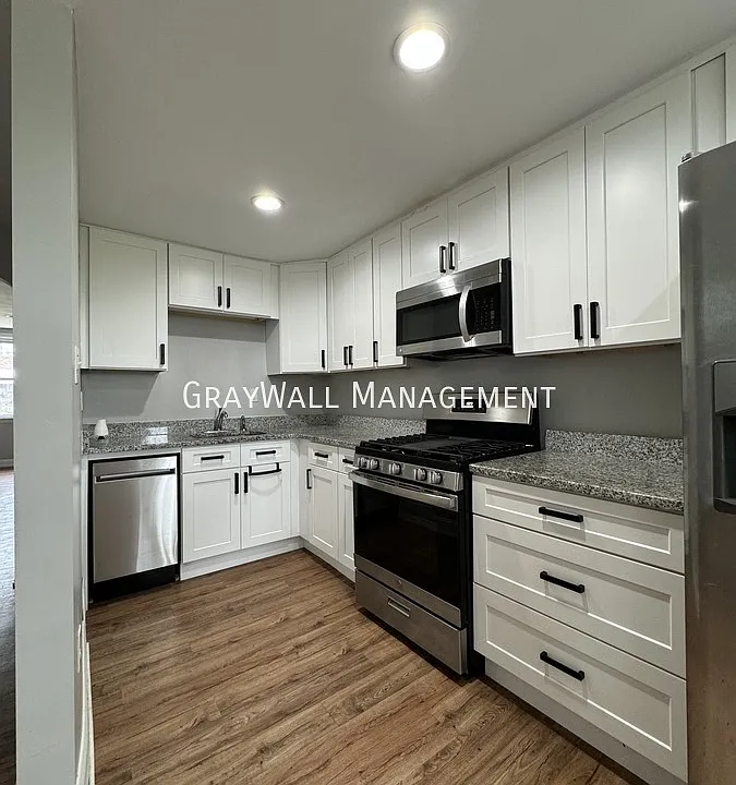 480 Westmont Dr