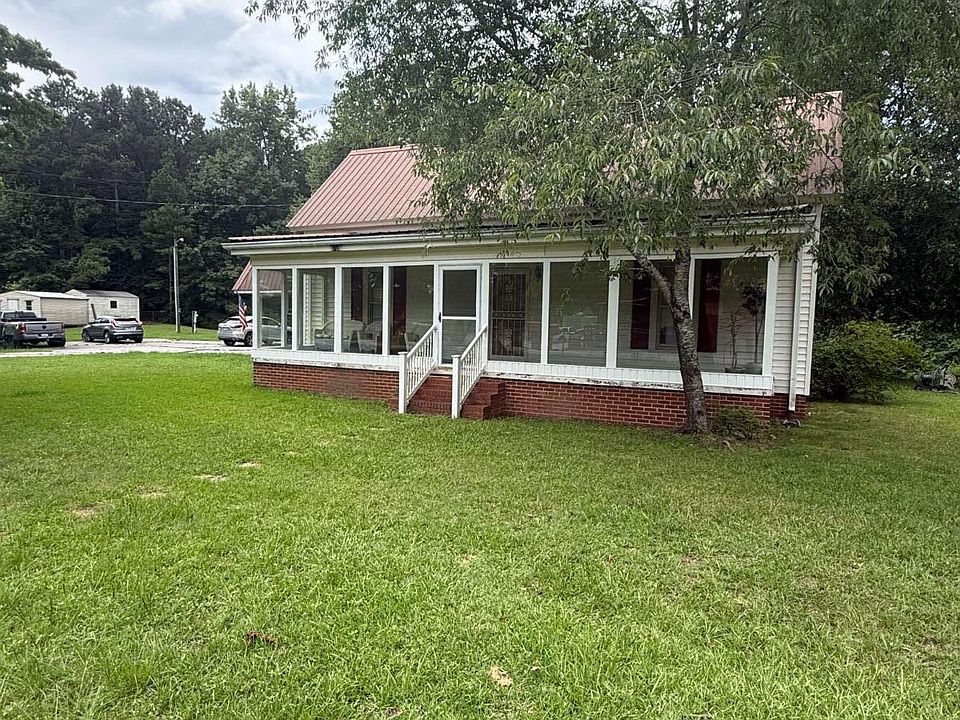 1st image of 15 Clem Lowell Rd