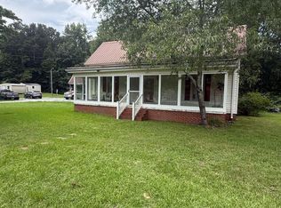 15 Clem Lowell Rd, Carrollton, GA 30116