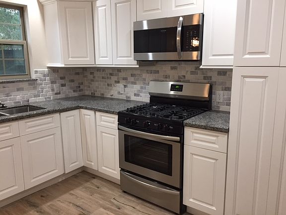 3rd image of 608 35th St