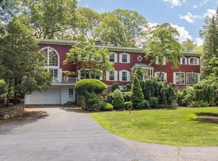 44 Dillon Rd, Woodbridge, CT 06525