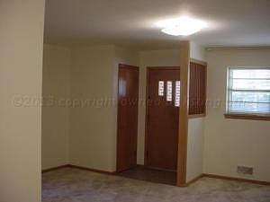 2nd image of 2212 Chestnut Dr