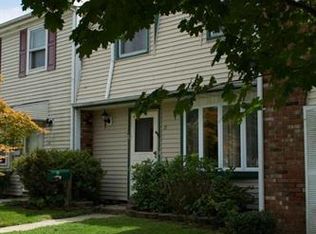 15 Farragut Ct, Willingboro, NJ 08046