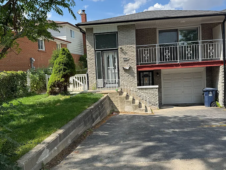 117 Pindar Cres #MAIN FLOOR — Photo 5